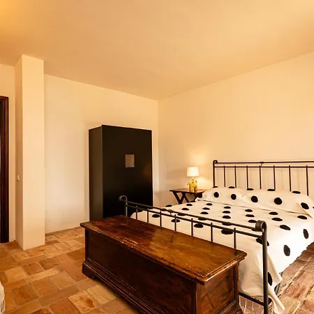 Tenuta Pianirossi Farma Cinigiano