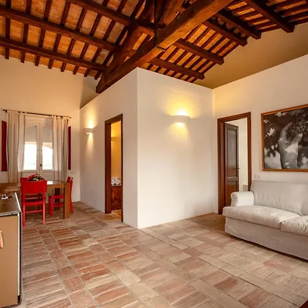 Farma Tenuta Pianirossi Cinigiano