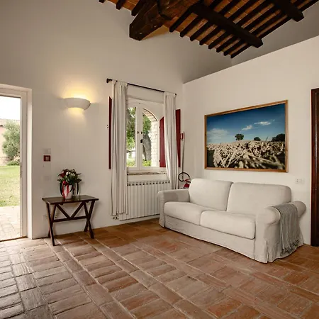 Farm stay Tenuta Pianirossi